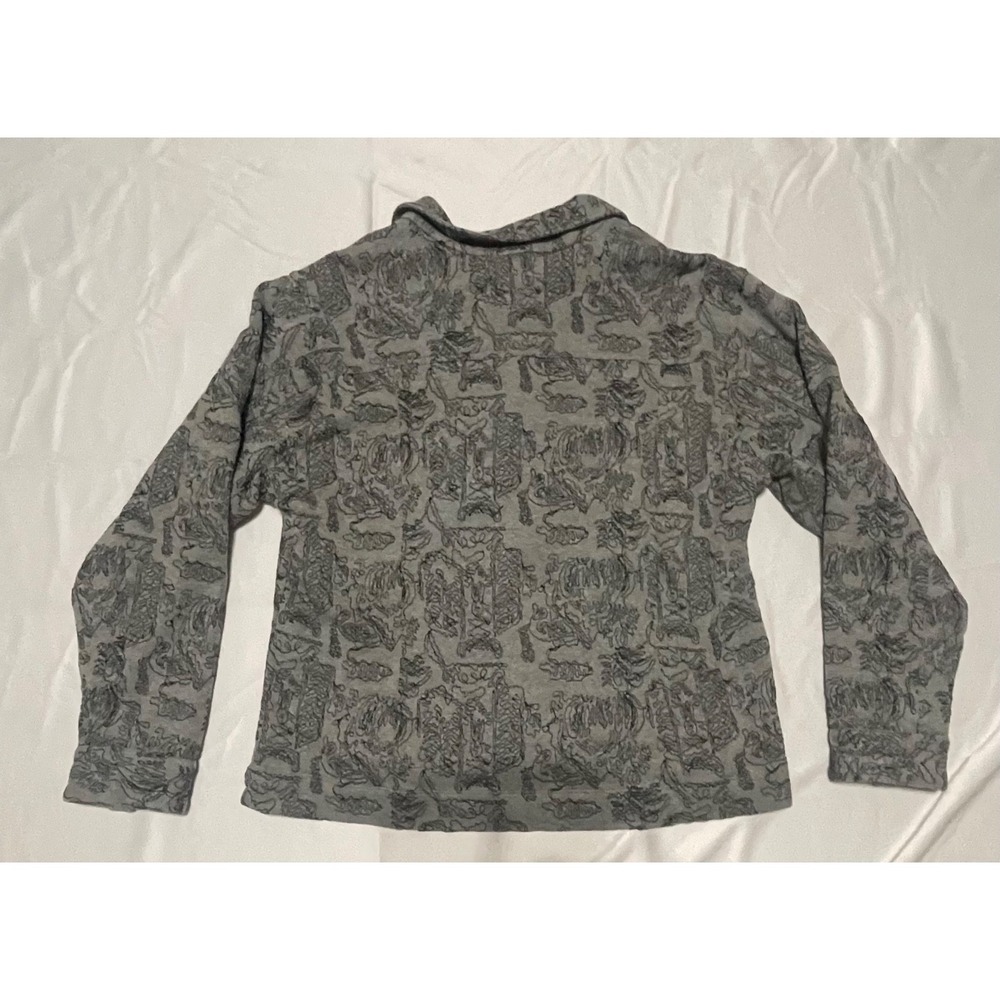 Chico's Jacquard Knit Shirt Jacket Gray & Black Leaf Pattern Button Font Size 3 - Picture 14 of 14